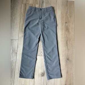 Under Armour boys golf pants EUC gray, boys size medium, adjustable waist